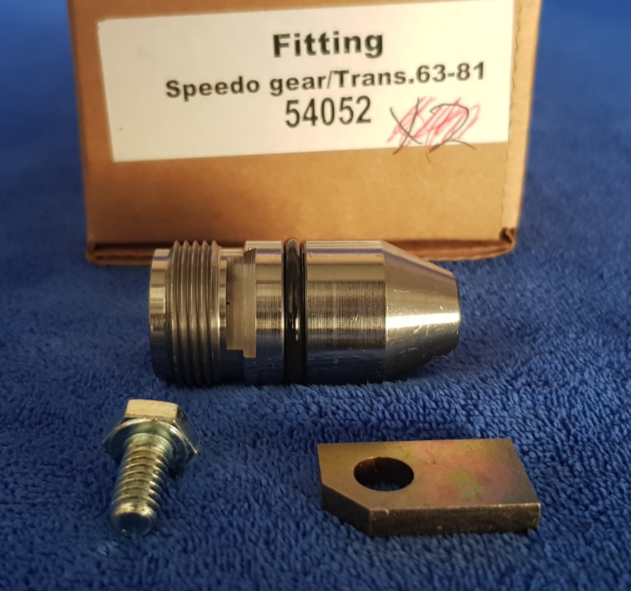 Fitting Speedometer Gear In Transmission Includes Retainer And Bolt-62-81