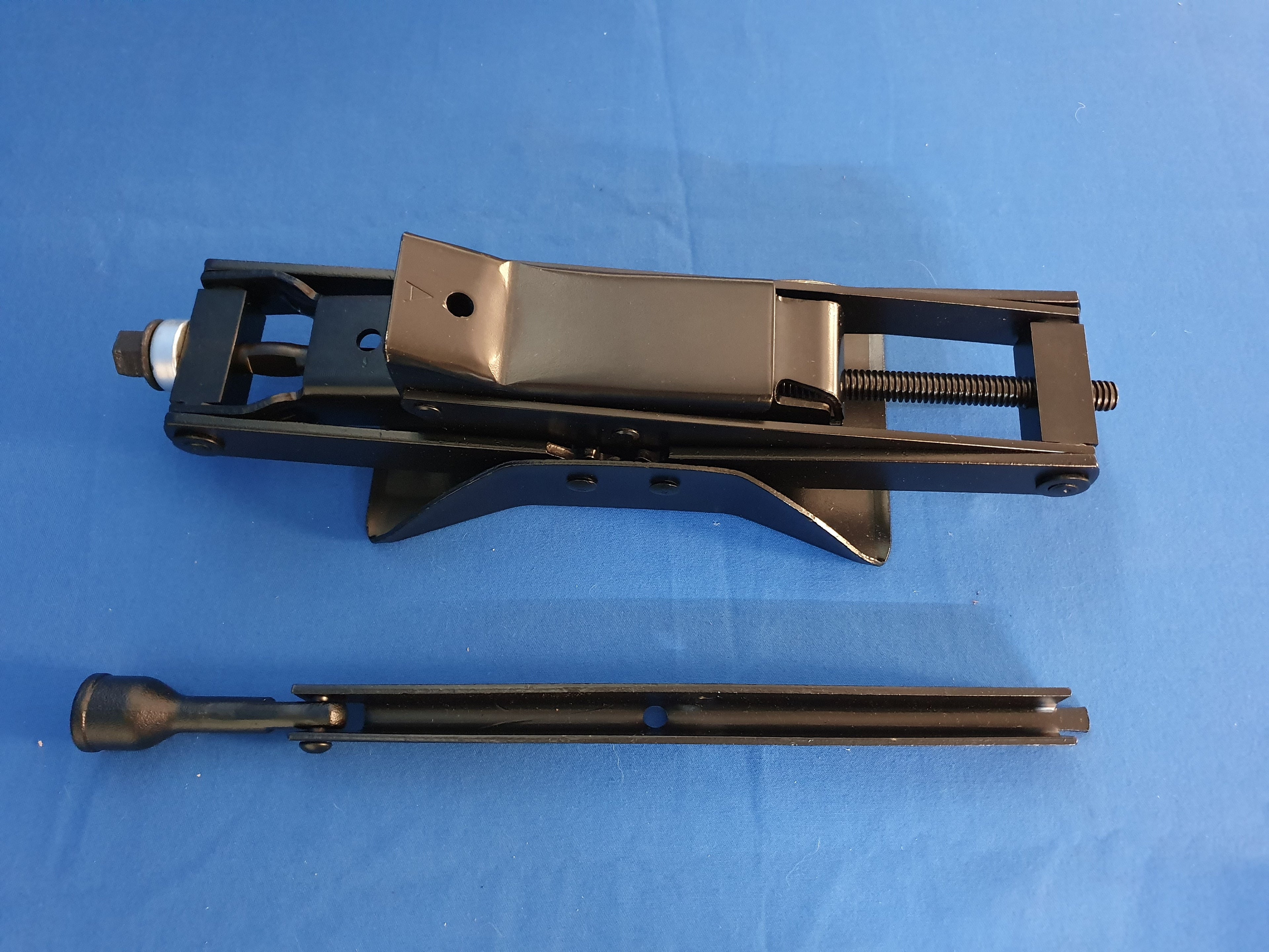 Corvette Jack With Handle-69-82