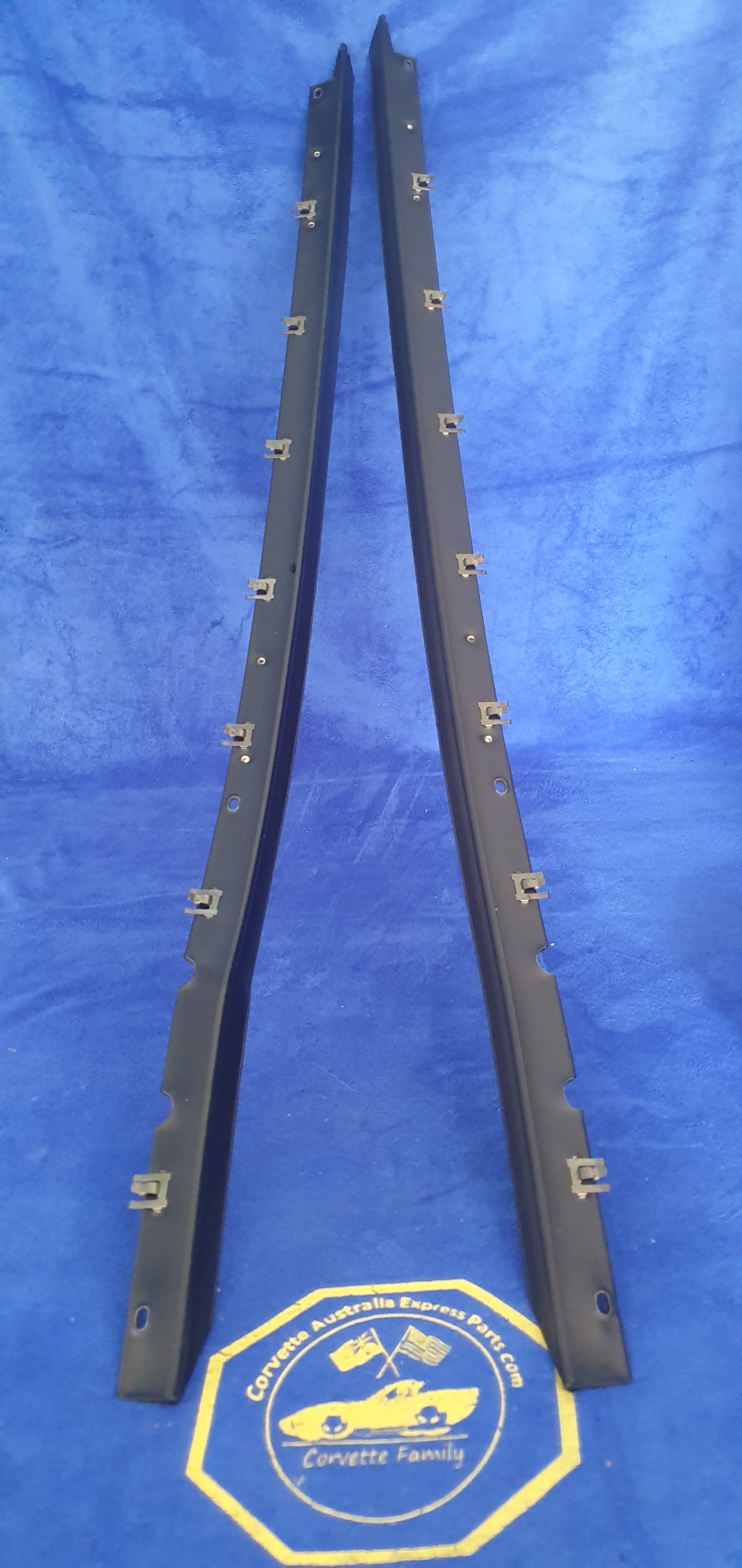 Seal / Belt Molding Outer Door Glass Pair-84-96