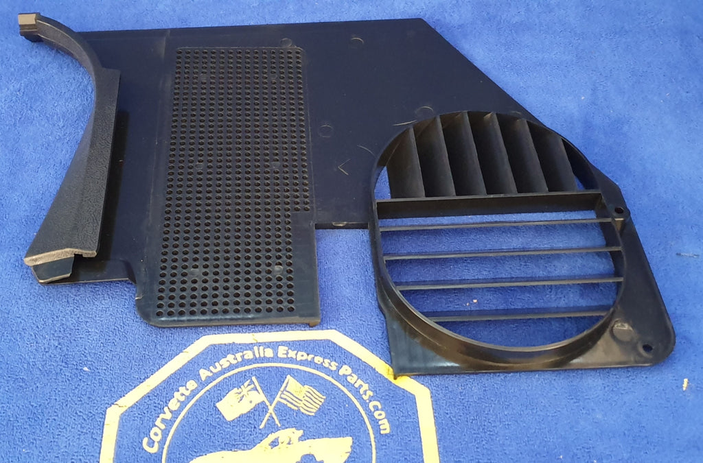 Panel Kick With Vent Black Left-68-77