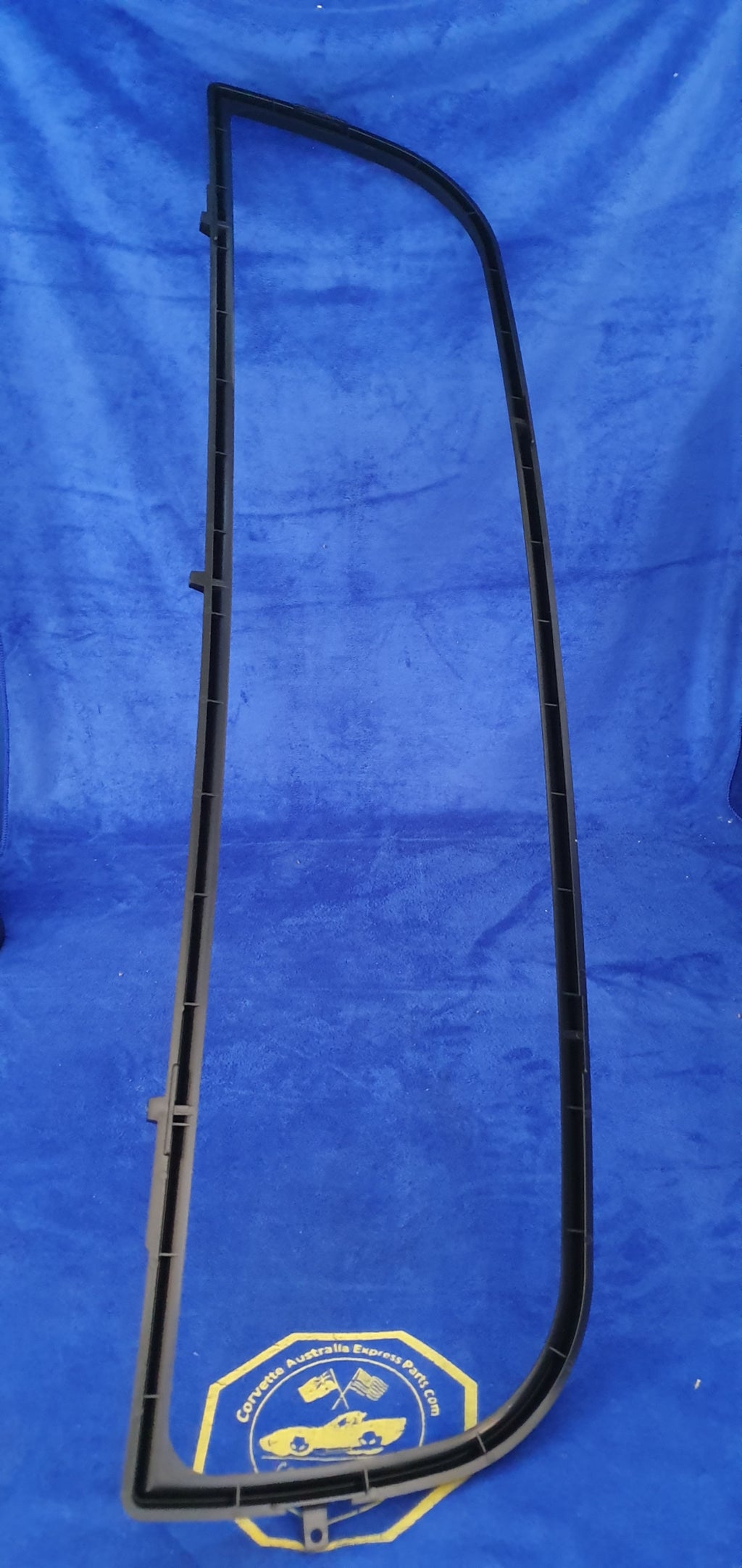 Trim Interior Rear Window Frame Coupe-73-77