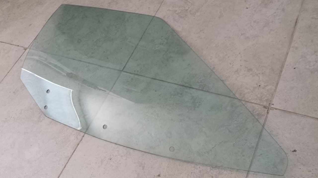 1984-1996 Corvette Door Glass Tinted Rh Good Used