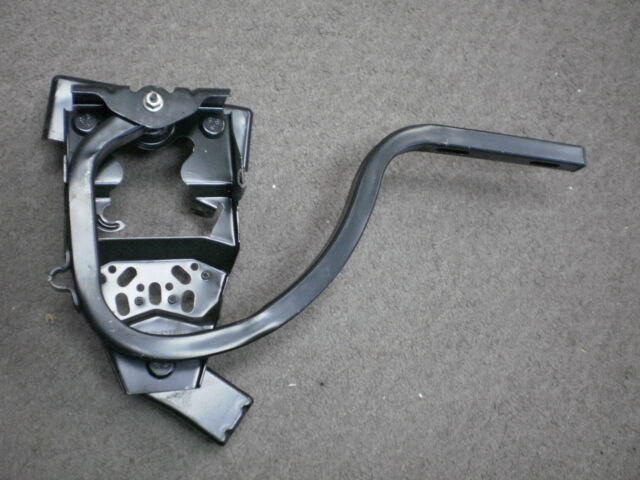 Deck Lid Hinge Right Side 69 Good Used Each