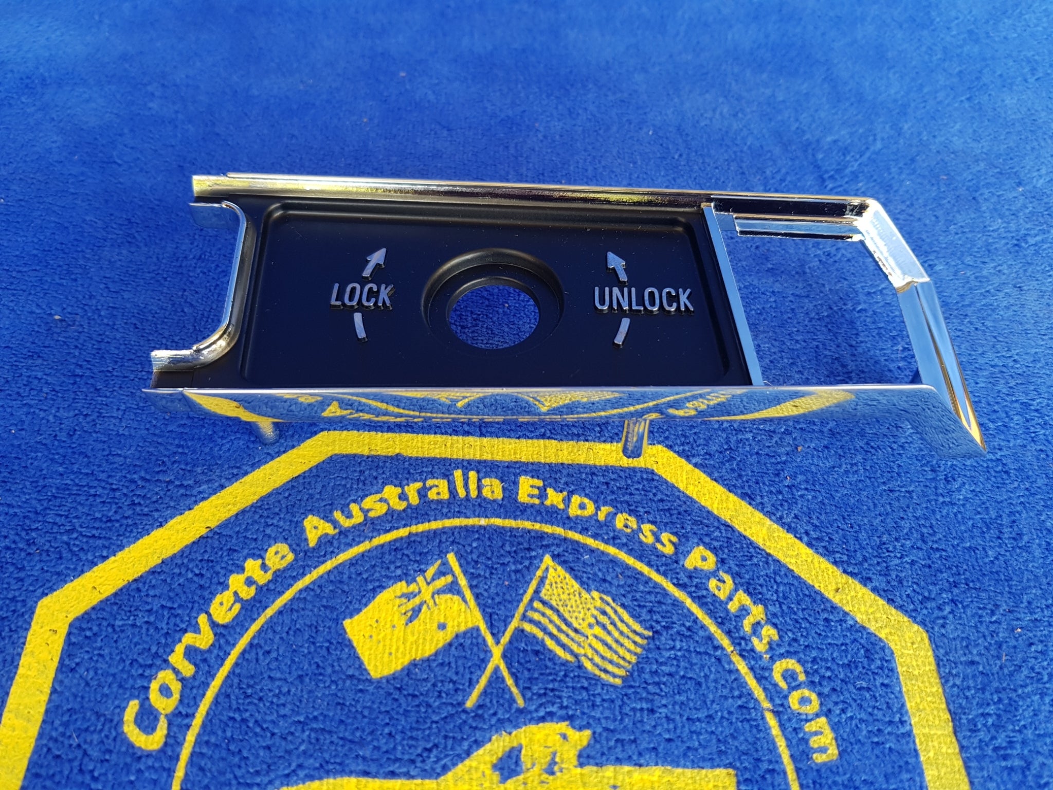 Bezel Inner Door Handle And Lock Knob Left-68-77