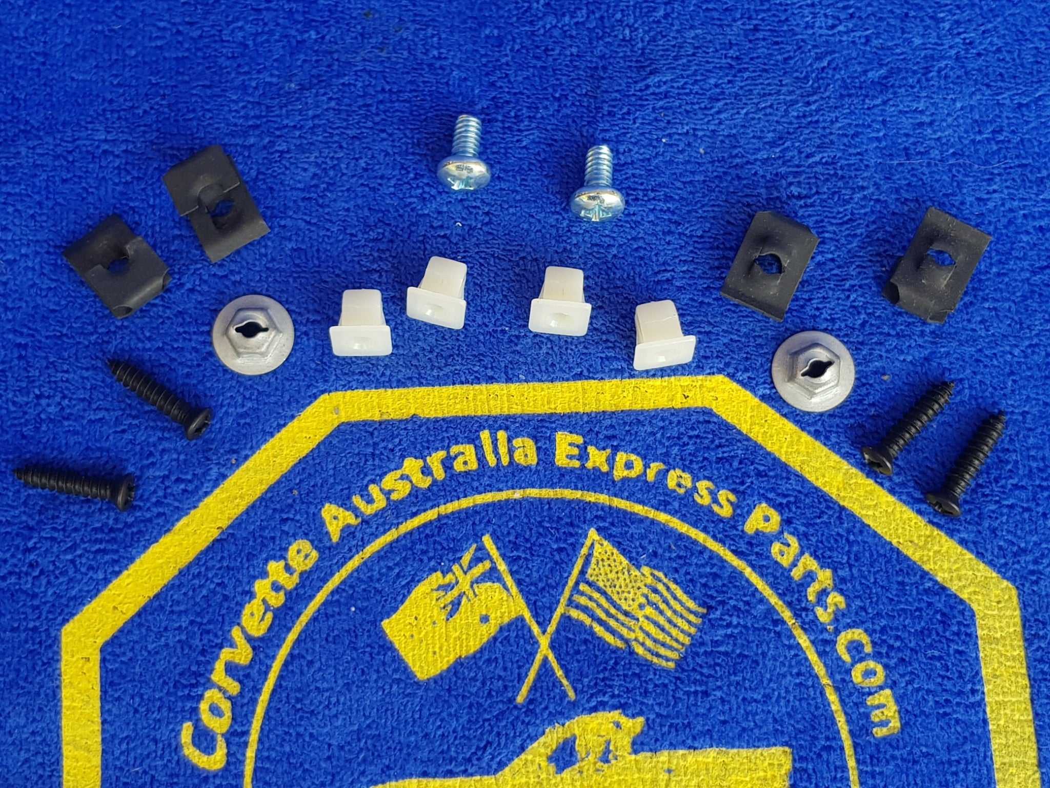 Hardware Kit Forward Console-16 Pieces-68-76