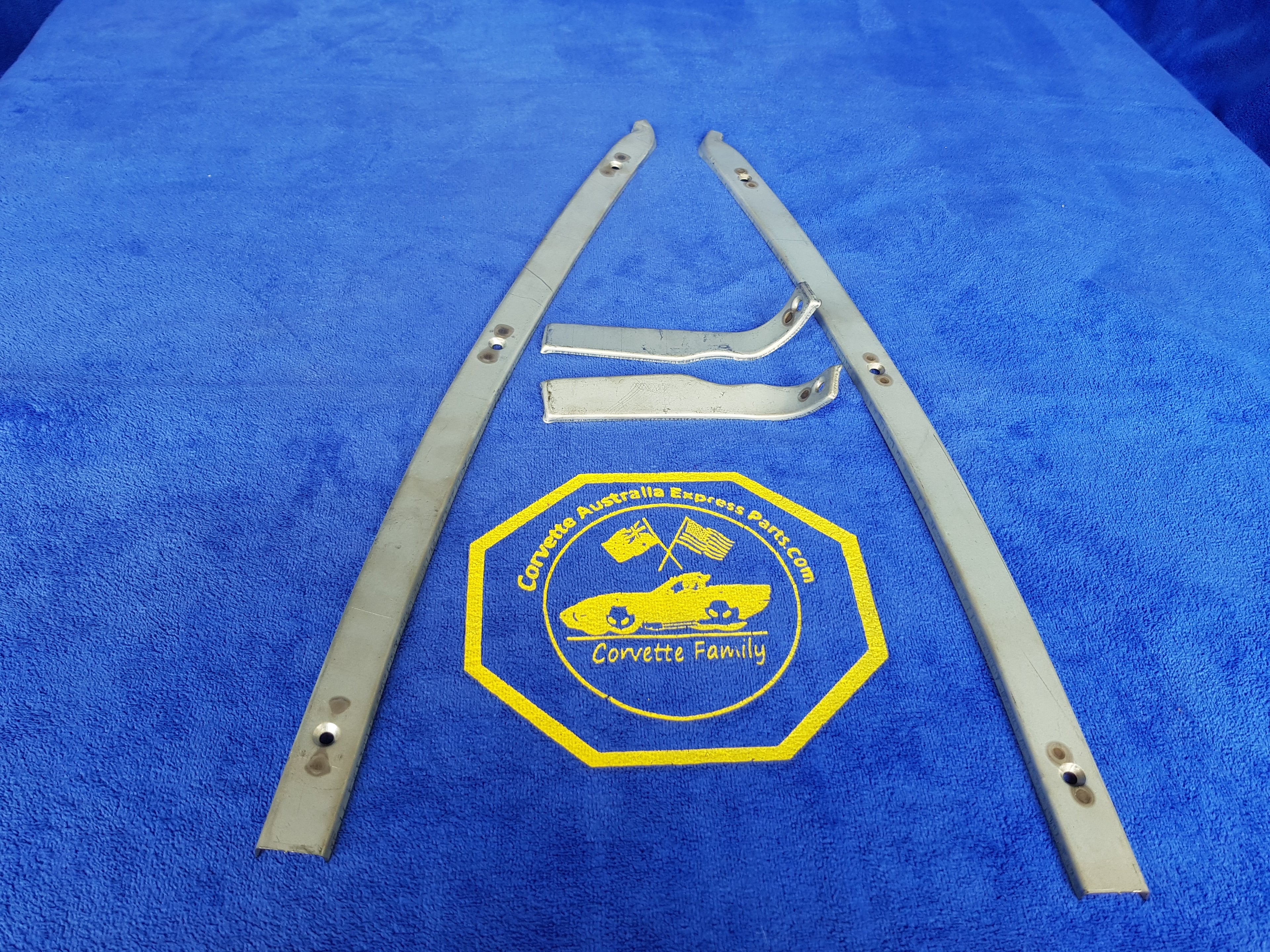 Retainer Set Rear Quarter Trim Panel Coupe Usa-4 Pieces-68-77